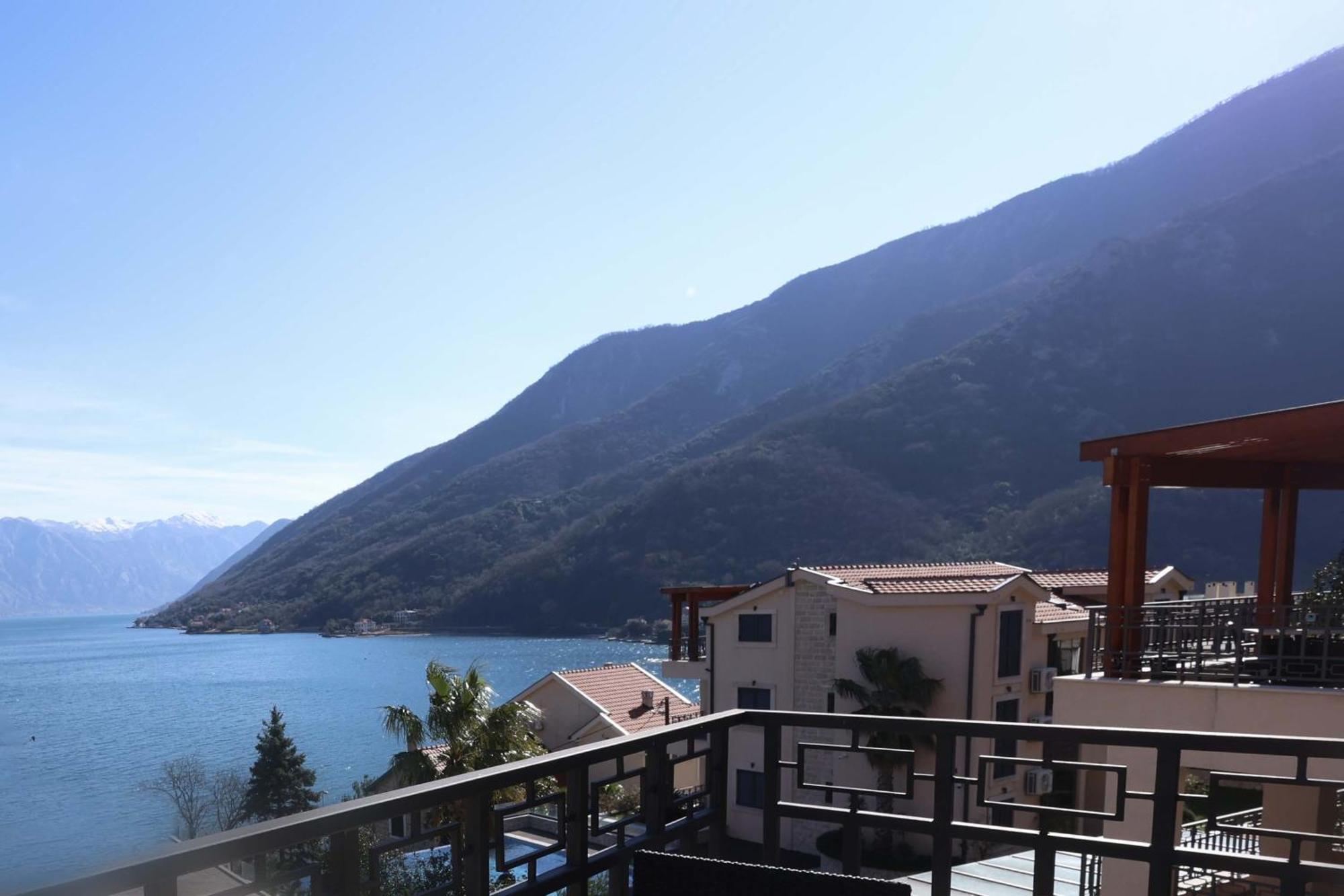 Bellezza Resort & Spa Котор Стая снимка