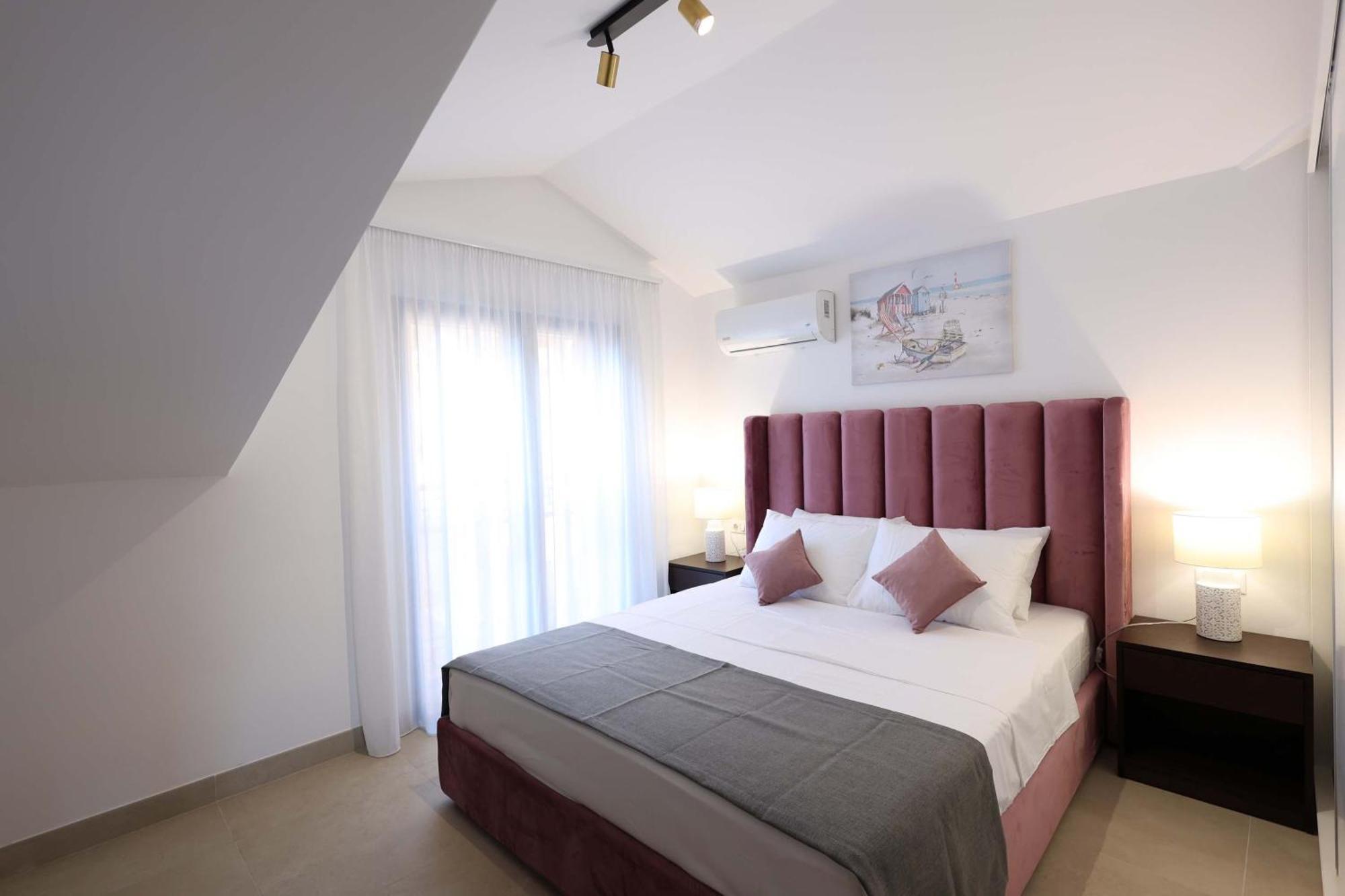 Bellezza Resort & Spa Котор Стая снимка