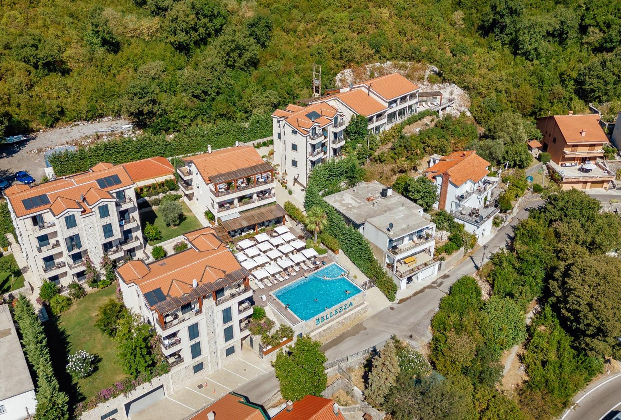 Bellezza Resort & Spa Котор Екстериор снимка