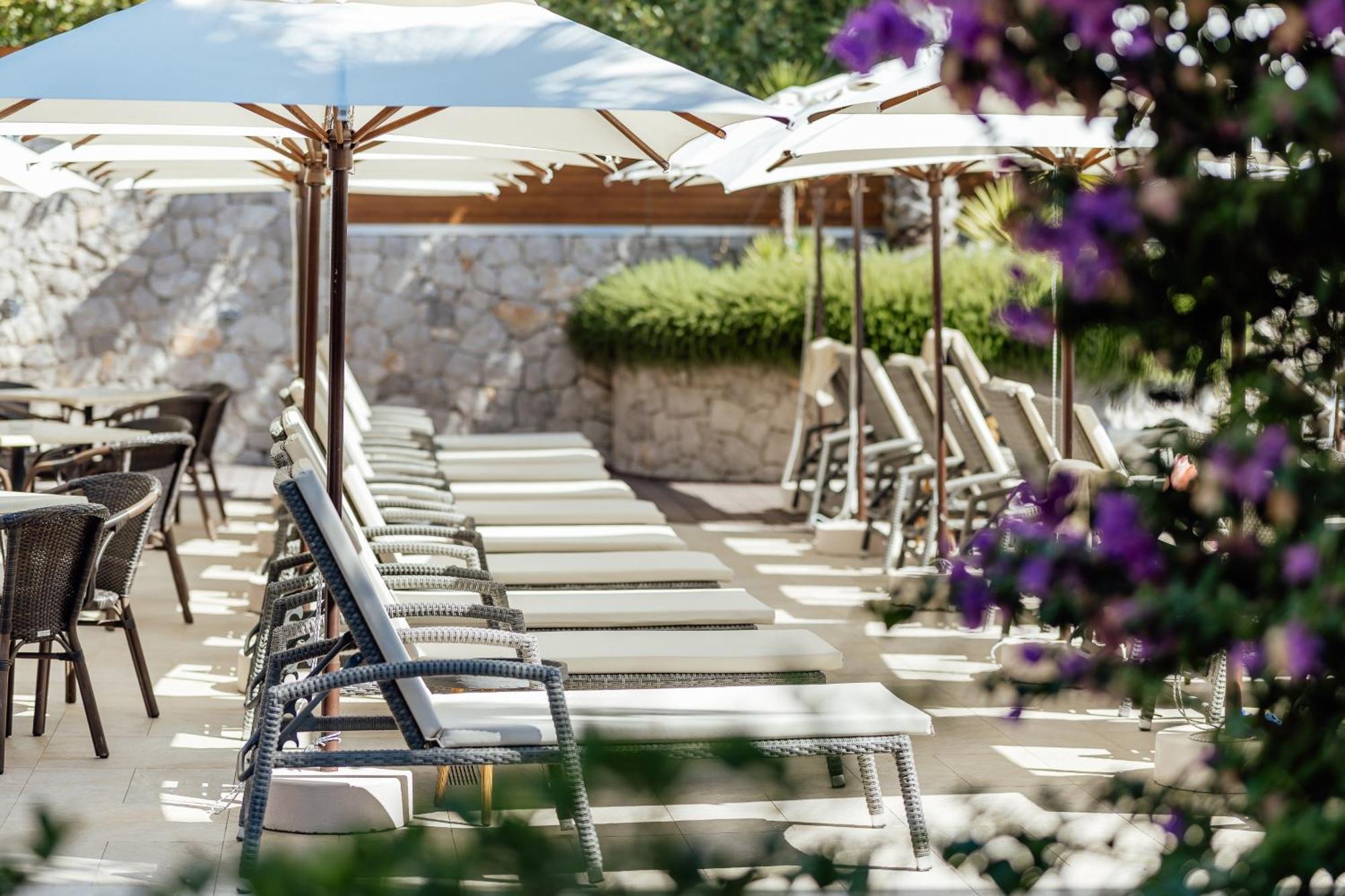 Bellezza Resort & Spa Котор Екстериор снимка